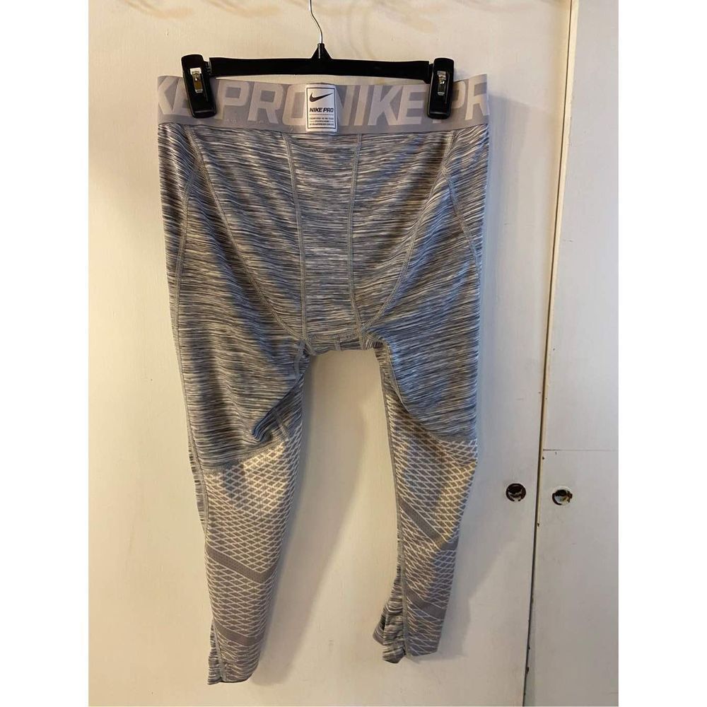 Nike pro active wear Capri ruched pants‎ xl gray and white rn# 56323